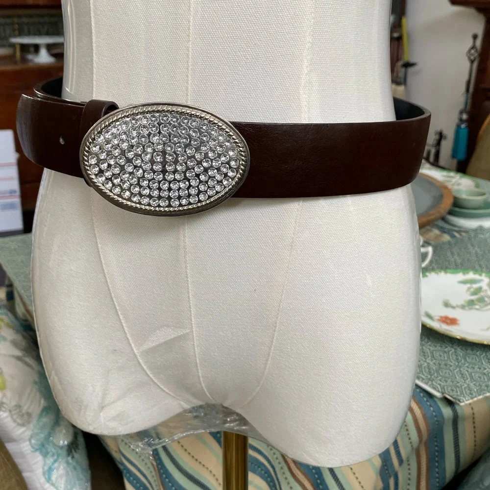 NEW WITHOUT TAGS Justice Brown & Rhinestone Belt Size 1 (28” W)